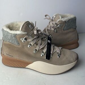 NEW Sorel Out N About 3 Conquest Lace Up Boots